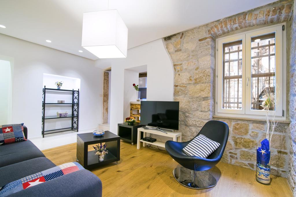 Apartment Danalu Ровинь Экстерьер фото