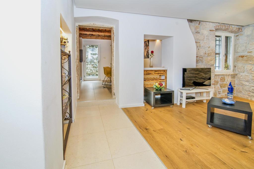 Apartment Danalu Ровинь Экстерьер фото